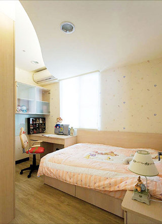 白色卧室吊顶效果图